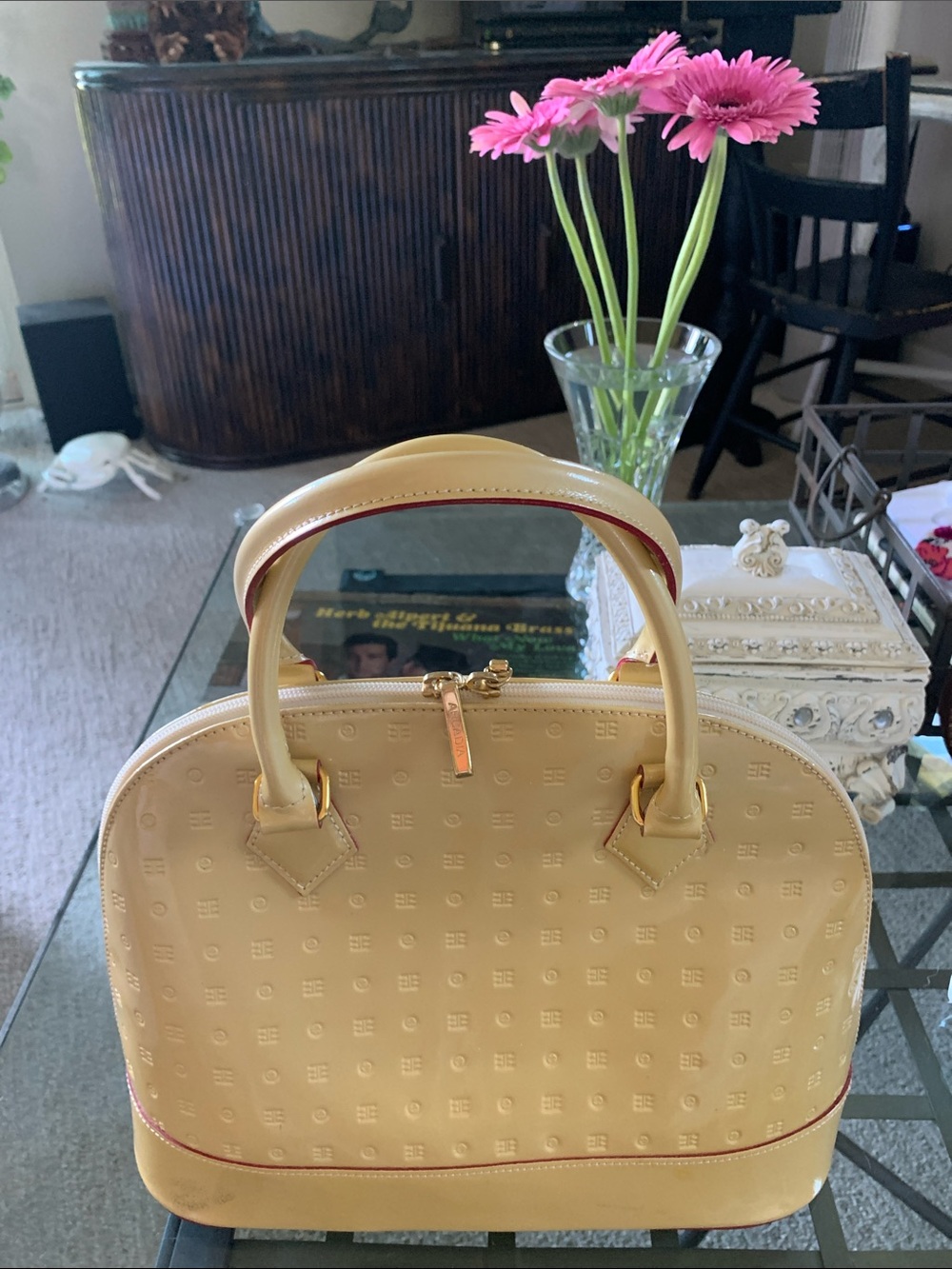 Arcadia Lemon🍋Yellow Vernis Alma Satchel Bag